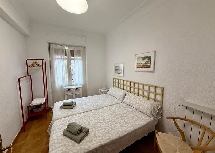 Unico En Plaza Del Pilar Appartamento